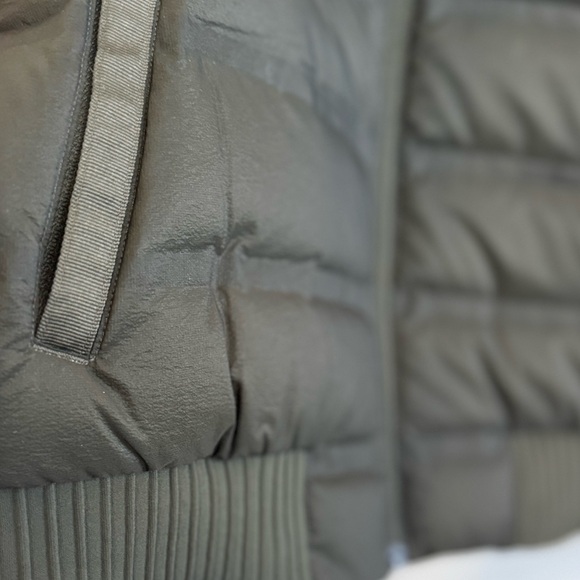 Lululemon Down & Around Green Bomber Jacket (Reversible) Sz 8 - Picture 7 of 15